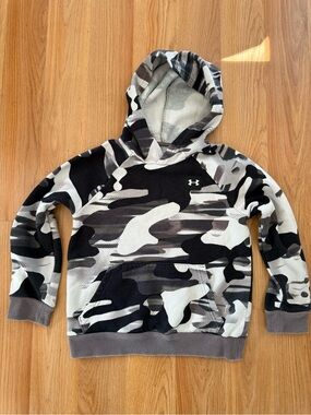 Under Armour Kids' Gray Camo Hoodie XS